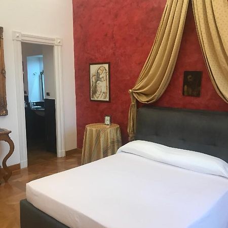 Elegante Appartamento Nel Centro Di Roma Kültér fotó